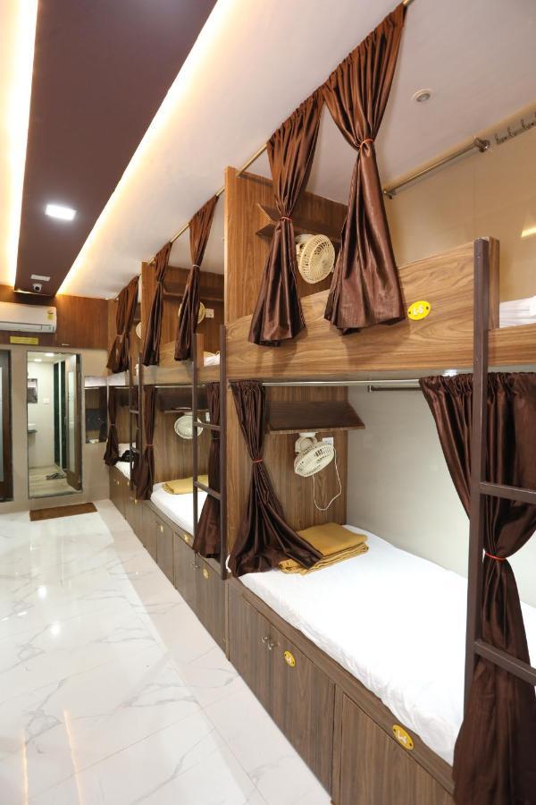 Mango Marol Dormitory Мумбаї Екстер'єр фото