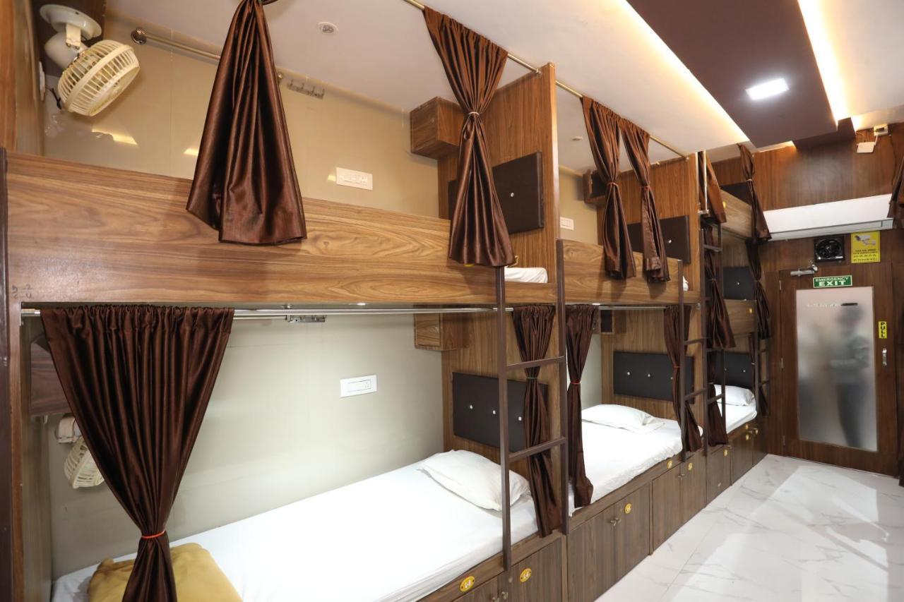 Mango Marol Dormitory Мумбаї Екстер'єр фото