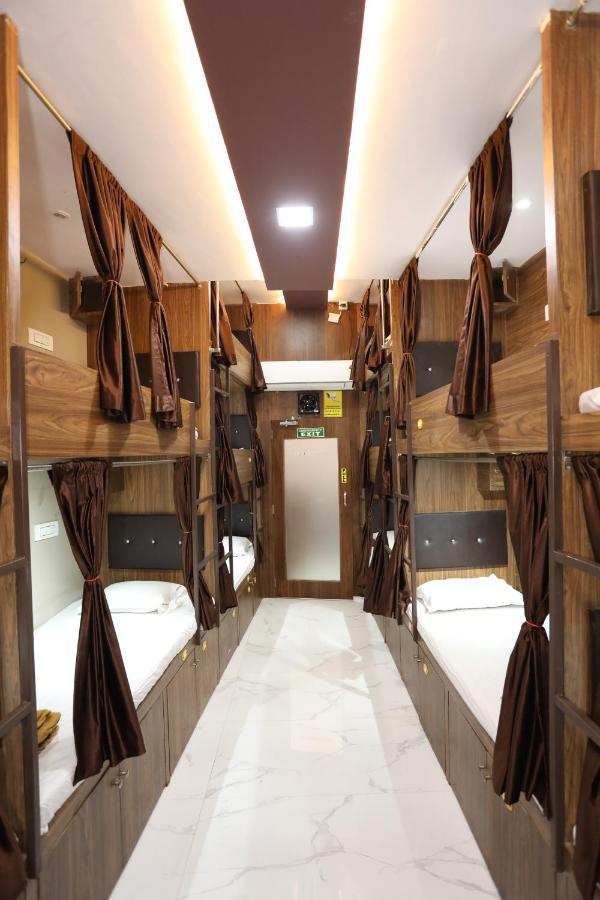 Mango Marol Dormitory Мумбаї Екстер'єр фото