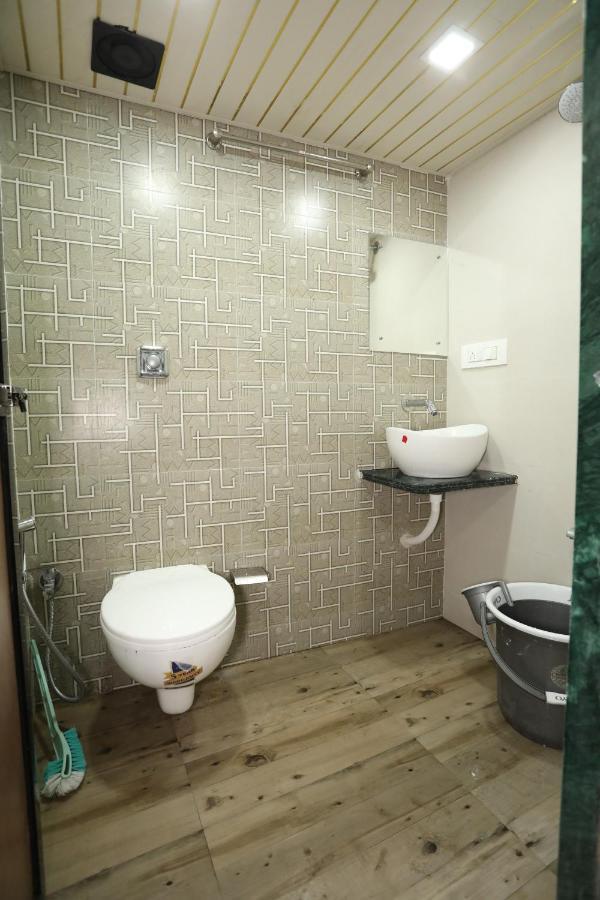 Mango Marol Dormitory Мумбаї Екстер'єр фото